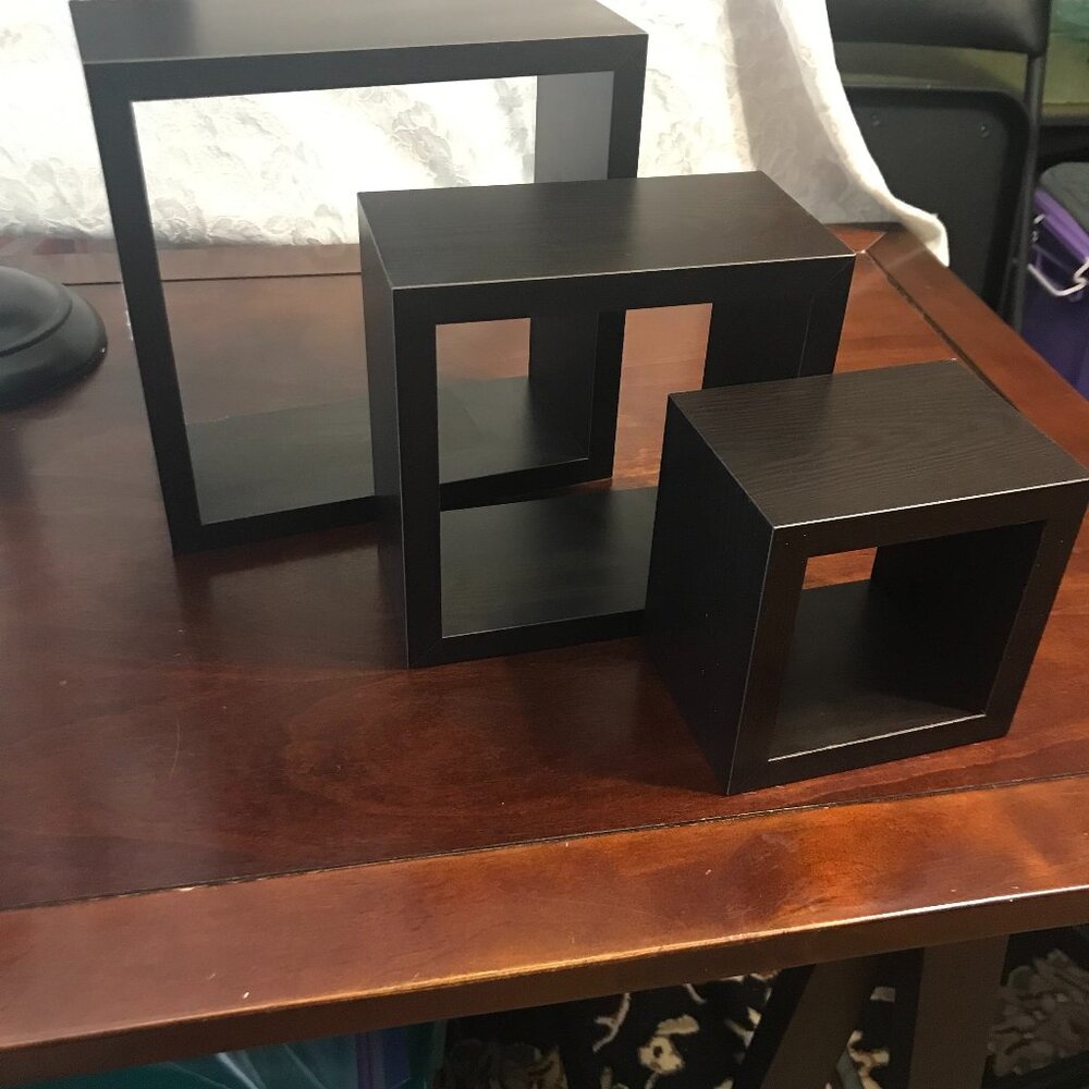 box shelf squares